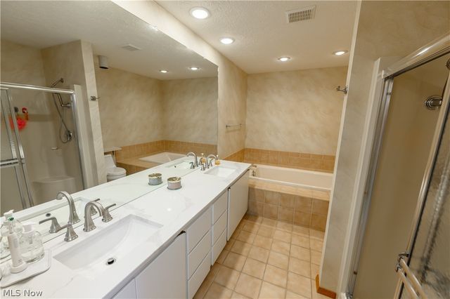 10483 Shale Brook Way, Strongsville, OH 44149