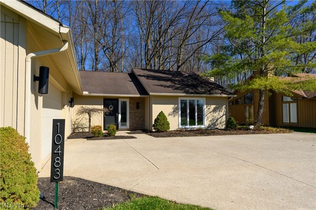 10483 Shale Brook Way, Strongsville, OH 44149