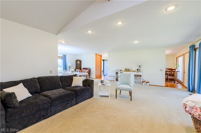 10483 Shale Brook Way, Strongsville, OH 44149