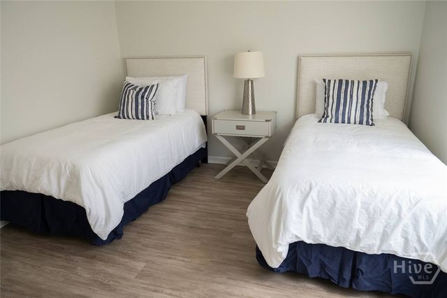 4 Glen Oaks Court, Savannah, GA 31405