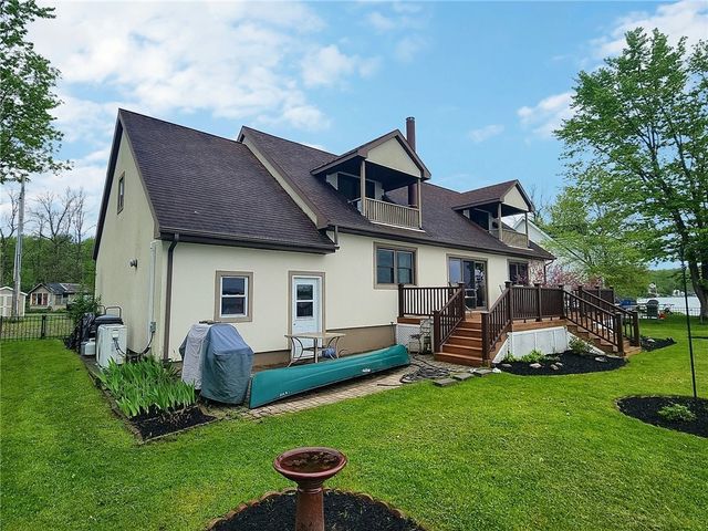 5896 West Lake Road, Fleming, NY 13021