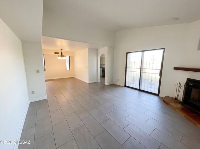 1285 E East Street, Tucson, AZ 85719