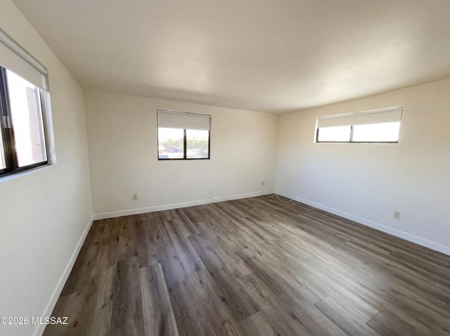 1285 E East Street, Tucson, AZ 85719