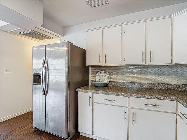 2906 W PARIS STREET, Tampa, FL 33614