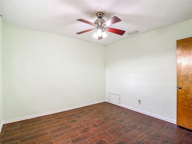 2906 W PARIS STREET, Tampa, FL 33614