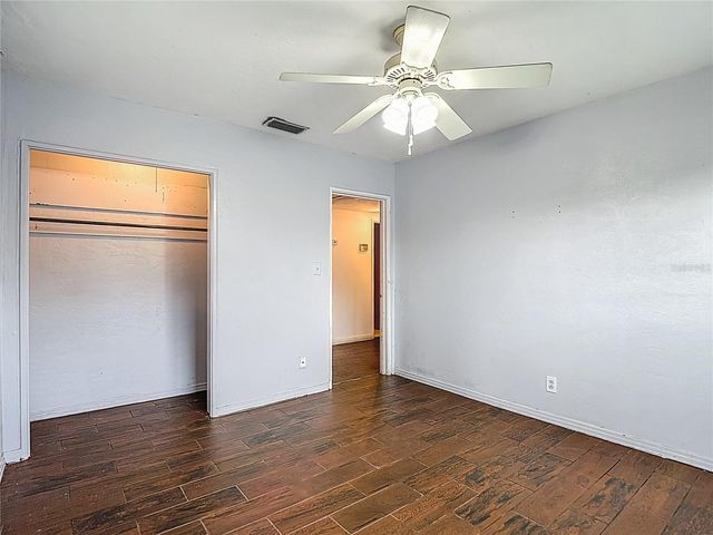 2906 W PARIS STREET, Tampa, FL 33614