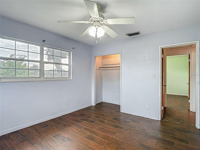 2906 W PARIS STREET, Tampa, FL 33614