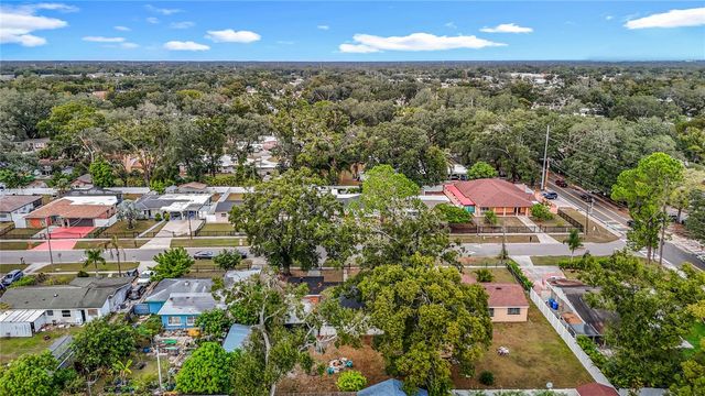 2906 W PARIS STREET, Tampa, FL 33614