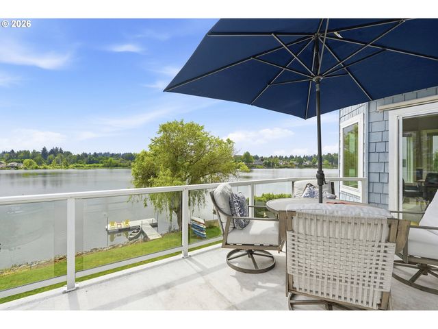 21014 Ne INTERLACHEN Ln, Fairview, OR 97024