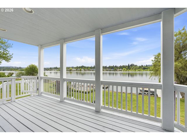 21014 Ne INTERLACHEN Ln, Fairview, OR 97024