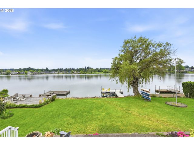 21014 Ne INTERLACHEN Ln, Fairview, OR 97024