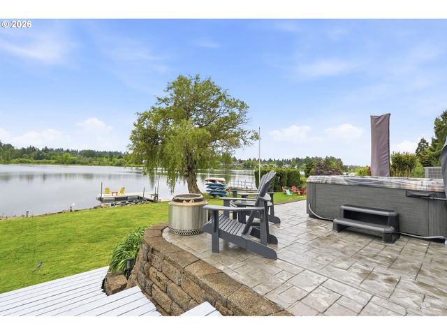 21014 Ne INTERLACHEN Ln, Fairview, OR 97024