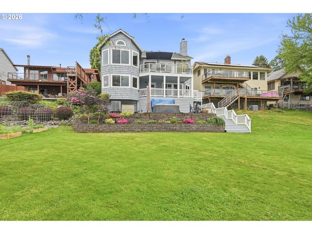 21014 Ne INTERLACHEN Ln, Fairview, OR 97024