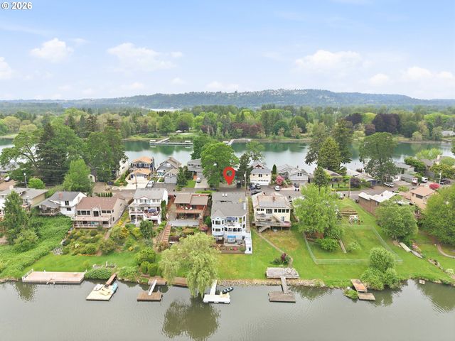 21014 Ne INTERLACHEN Ln, Fairview, OR 97024