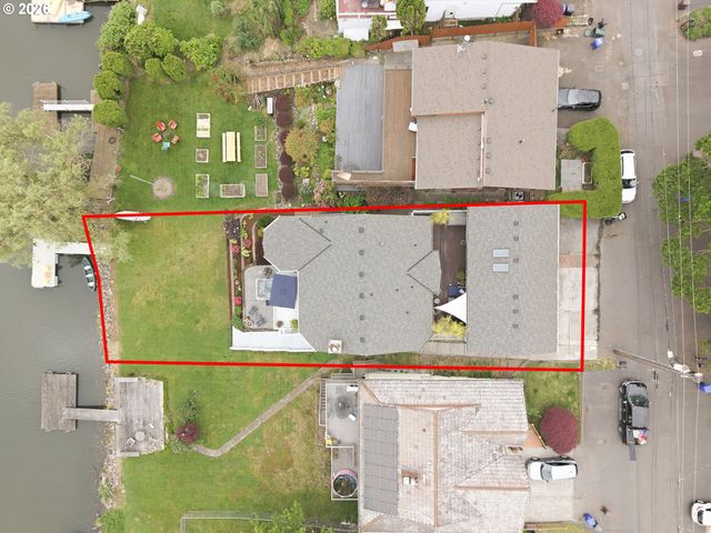 21014 Ne INTERLACHEN Ln, Fairview, OR 97024