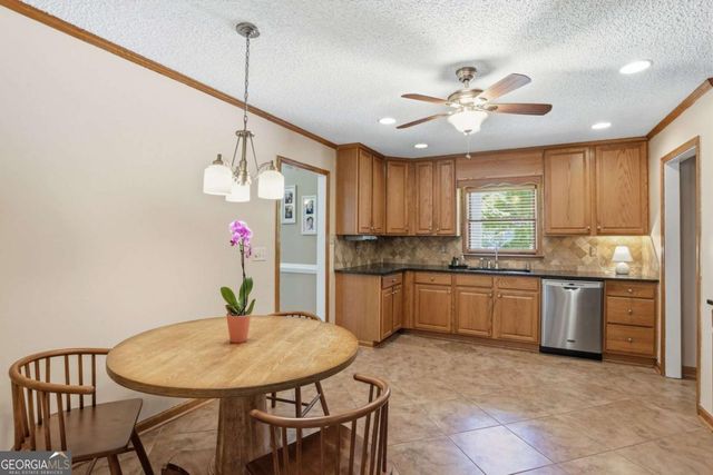 3214 Flint Lock Way NW, Marietta, GA 30064
