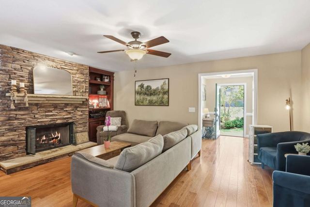 3214 Flint Lock Way NW, Marietta, GA 30064