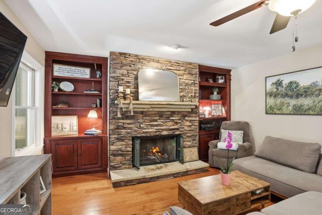 3214 Flint Lock Way NW, Marietta, GA 30064