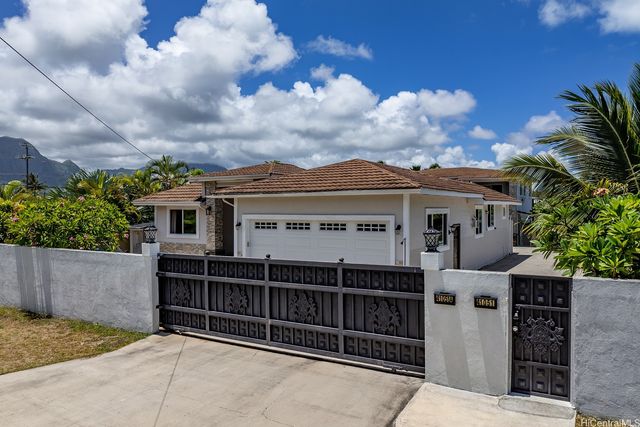 41-51 Hinalea Street, Waimanalo, HI 96795
