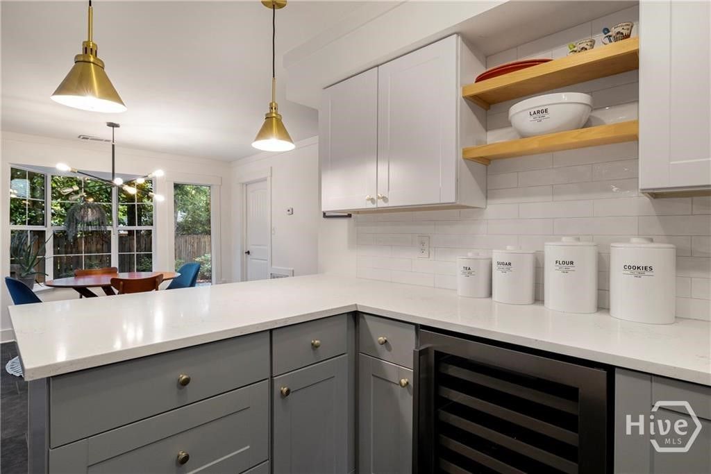 Image 10 of property listing at 503 Stuart Court, Savannah, GA 31405