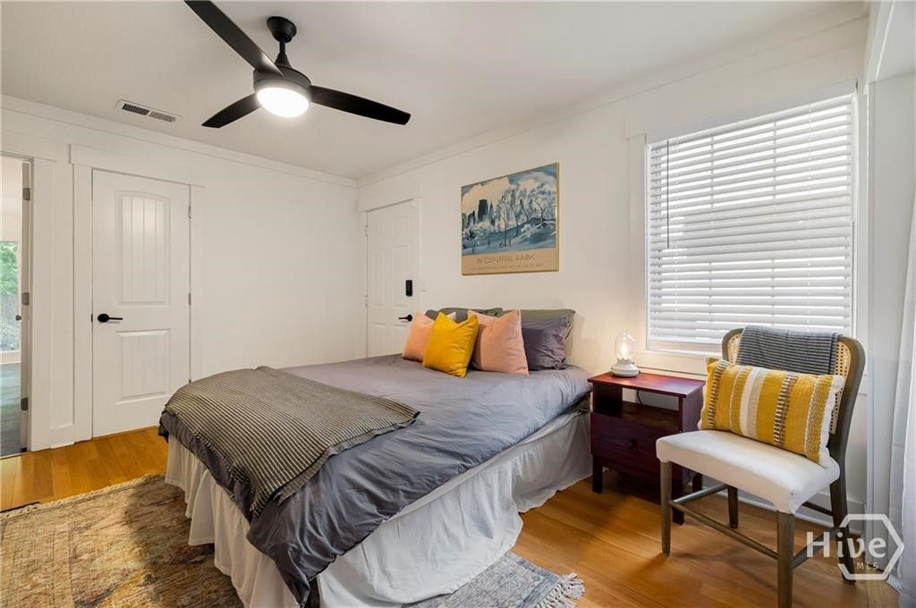 Image 14 of property listing at 503 Stuart Court, Savannah, GA 31405