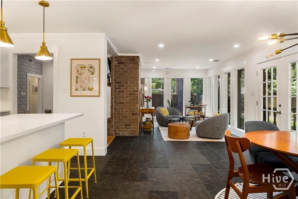 Image 16 of property listing at 503 Stuart Court, Savannah, GA 31405