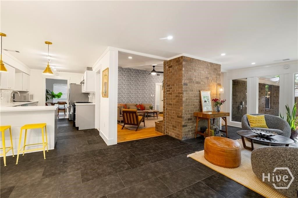 Image 17 of property listing at 503 Stuart Court, Savannah, GA 31405