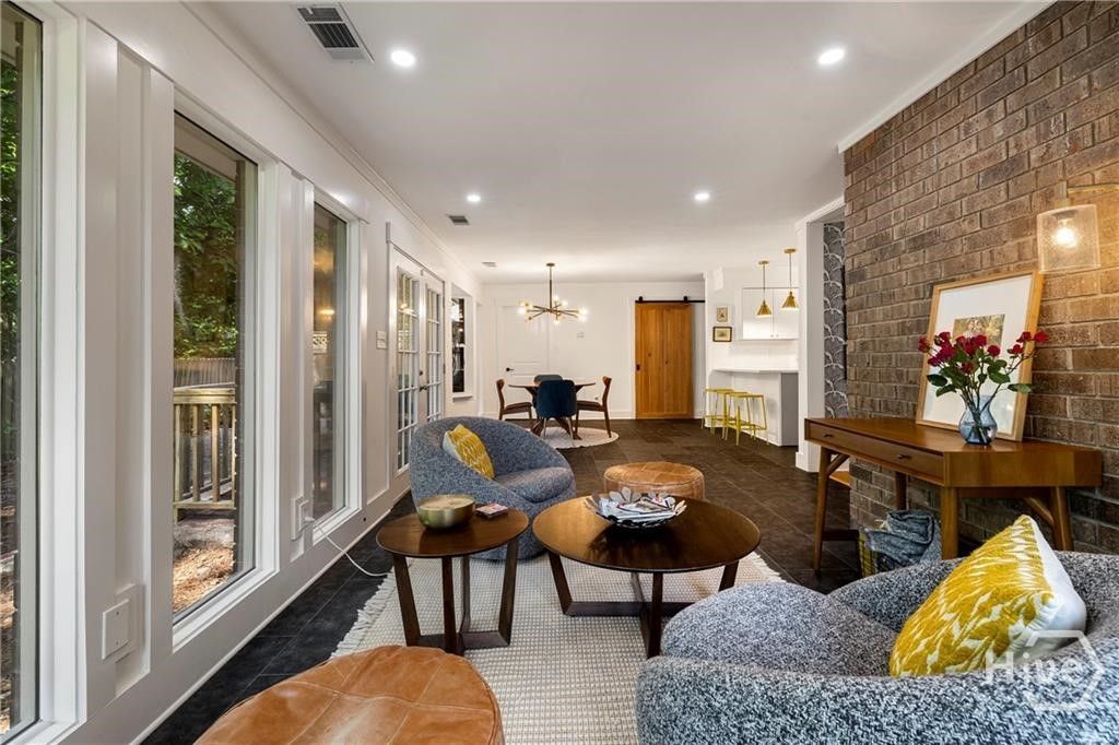 Image 22 of property listing at 503 Stuart Court, Savannah, GA 31405