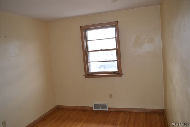 208 W Elmview Avenue, Lackawanna, NY 14218