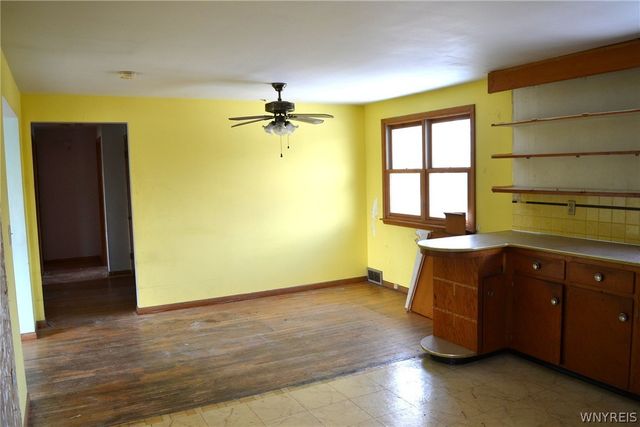 208 W Elmview Avenue, Lackawanna, NY 14218