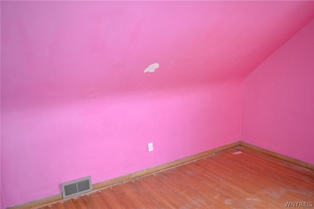 208 W Elmview Avenue, Lackawanna, NY 14218