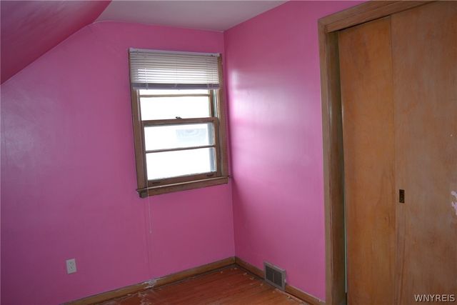 208 W Elmview Avenue, Lackawanna, NY 14218