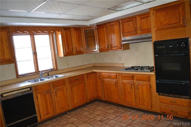 208 W Elmview Avenue, Lackawanna, NY 14218