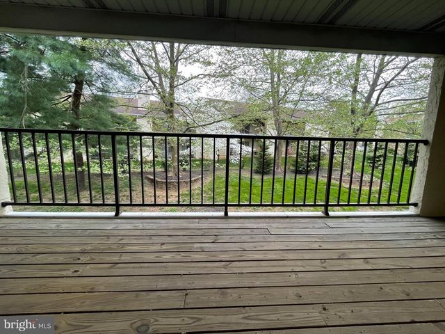 218 VALLEY STREAM LN, Chesterbrook, PA 19087
