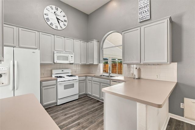 910 Point Run DR, Pflugerville, TX 78660