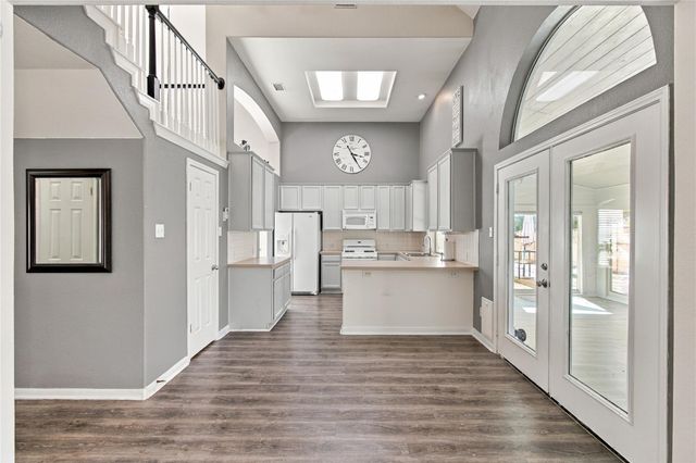 910 Point Run DR, Pflugerville, TX 78660