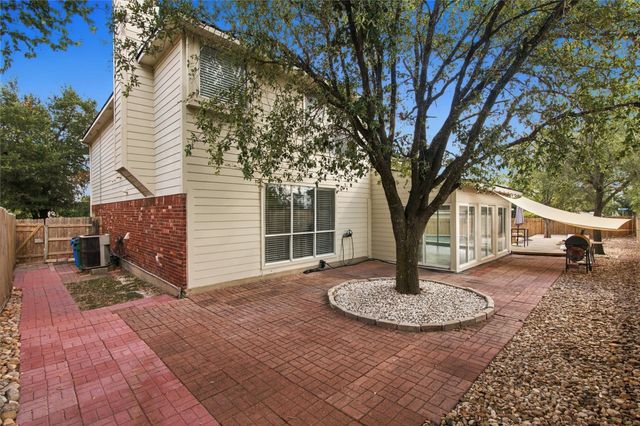 910 Point Run DR, Pflugerville, TX 78660