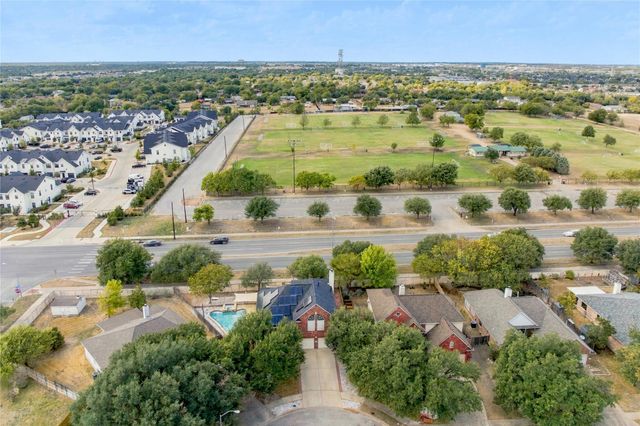 910 Point Run DR, Pflugerville, TX 78660