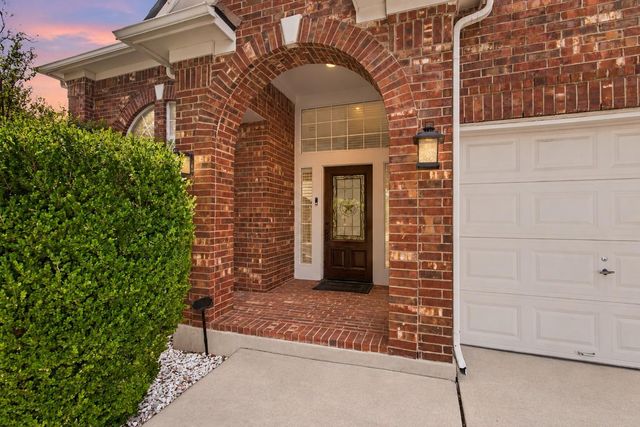 910 Point Run DR, Pflugerville, TX 78660