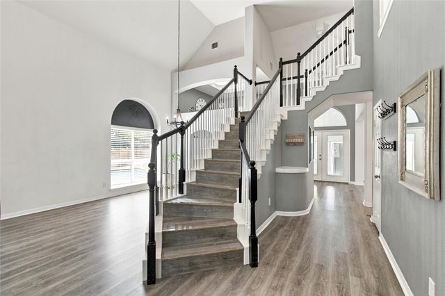 910 Point Run DR, Pflugerville, TX 78660