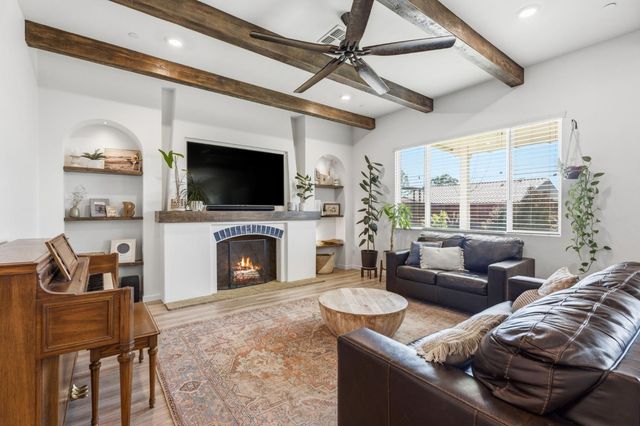 588 Overstone Avenue, Madera, CA 93636