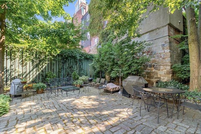 1 Primus Ave 7, Boston, MA 02114