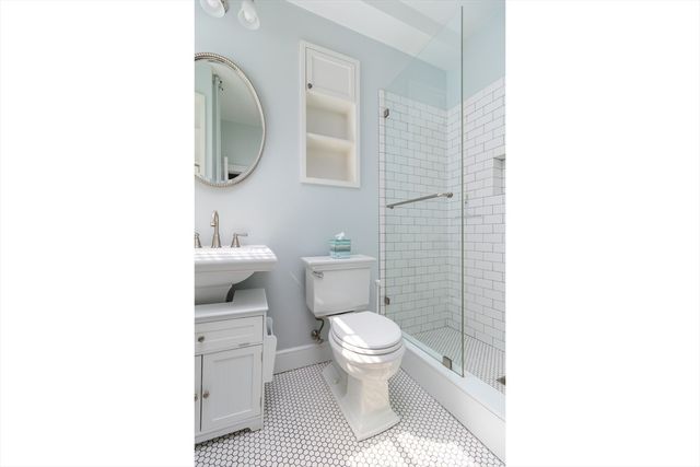 1 Primus Ave 7, Boston, MA 02114