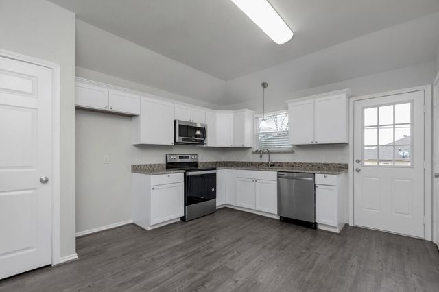 8112 Arbor Avenue, Fort Worth, TX 76116