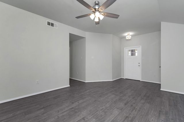 8112 Arbor Avenue, Fort Worth, TX 76116