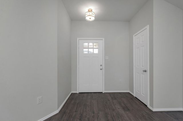 8112 Arbor Avenue, Fort Worth, TX 76116