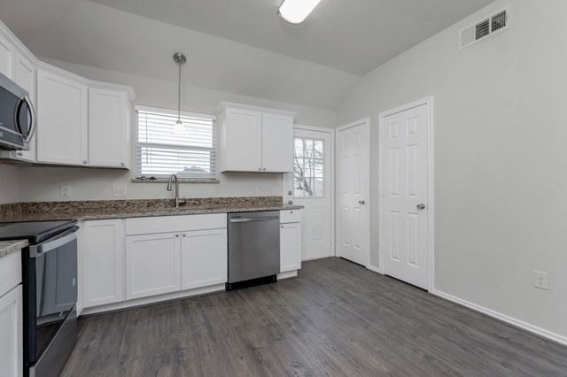 8112 Arbor Avenue, Fort Worth, TX 76116