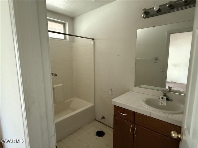 18221 Arosa Road, Tehachapi, CA 93561