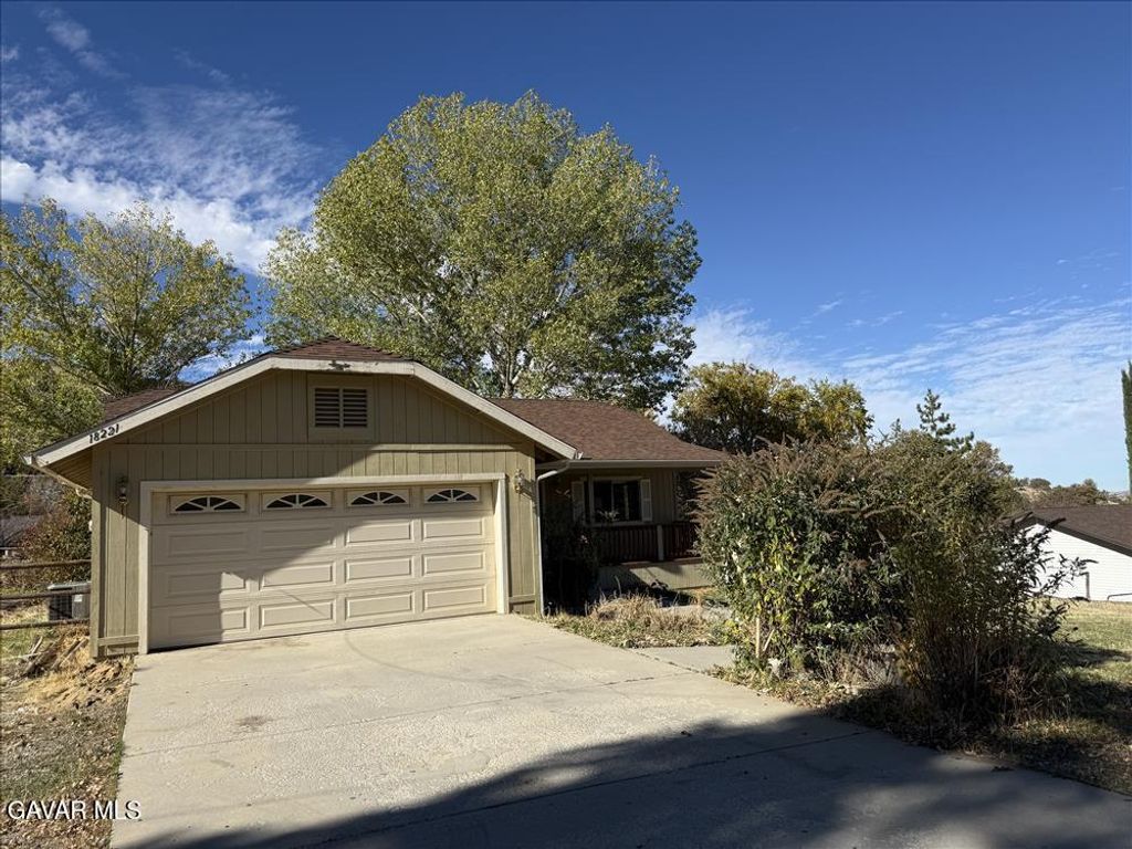 18221 Arosa Road, Tehachapi, CA 93561