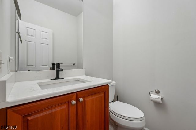 19 Jackson Ave, Montgomery Twp., NJ 08540